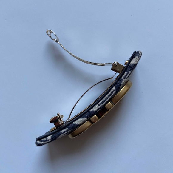 SALVATORE FERRAGAMO GANCINI JACQUARD BARRETTE HAIRCLIP BLAIR WALDORF PREP BRASS - Picture 10 of 11
